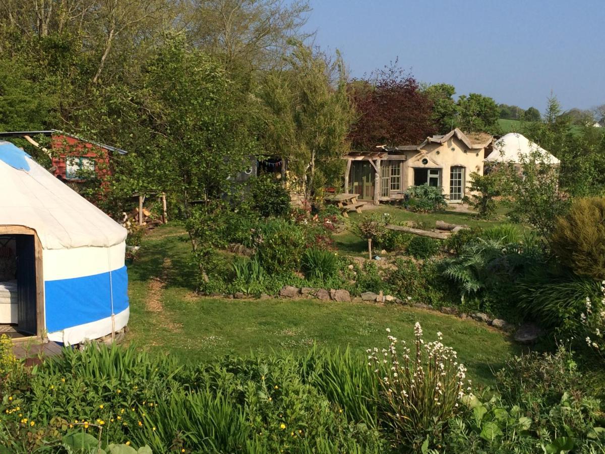 Inch Hideaway Eco Camping Whitegate  Eksteriør bilde