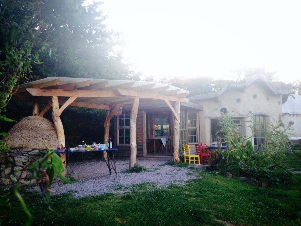 Inch Hideaway Eco Camping Whitegate  Eksteriør bilde