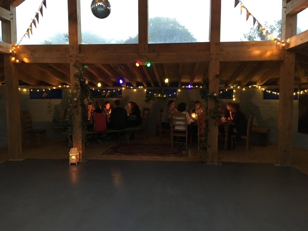 Inch Hideaway Eco Camping Whitegate  Eksteriør bilde