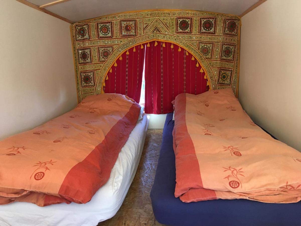 Inch Hideaway Eco Camping Whitegate  Eksteriør bilde