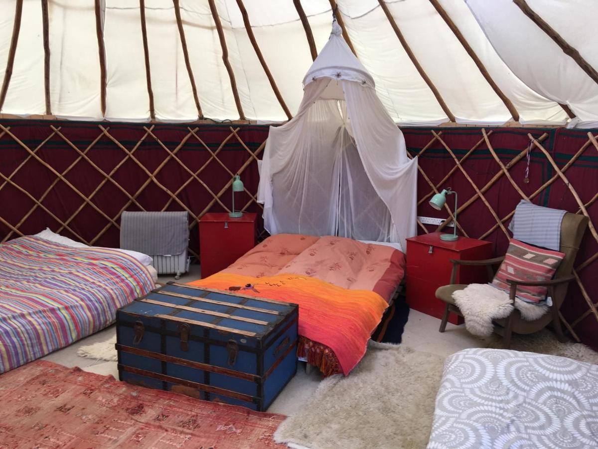 Inch Hideaway Eco Camping Whitegate  Eksteriør bilde